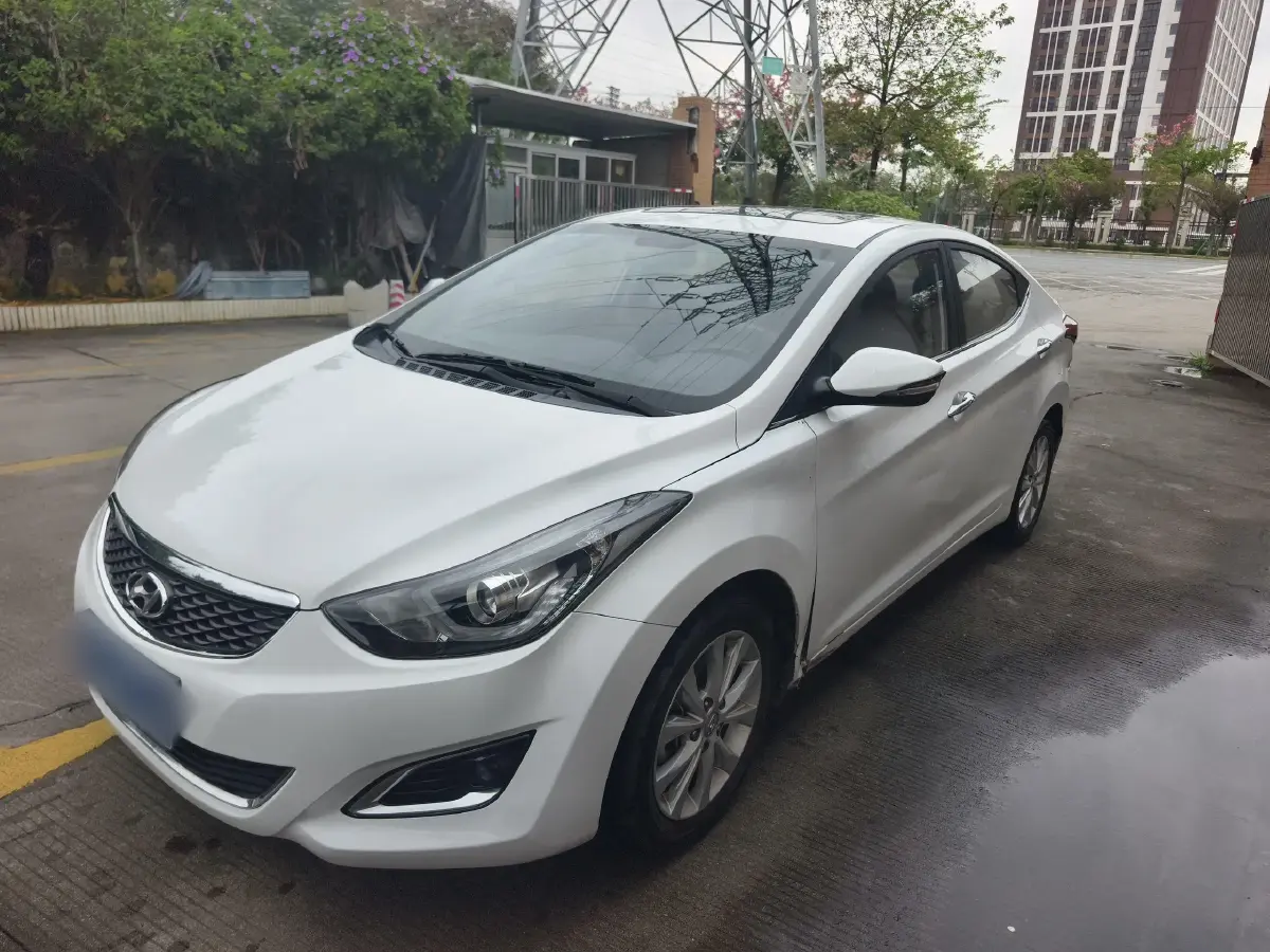 2016 Hyundai Elantra 1.6L 128HP L4 6AT