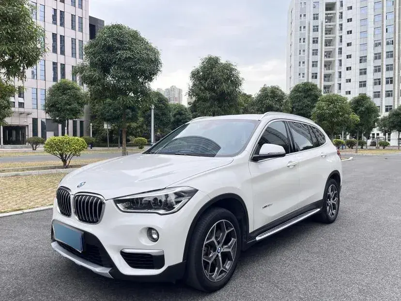 2018 BMW X1 2.0T 192HP L4 8AT
