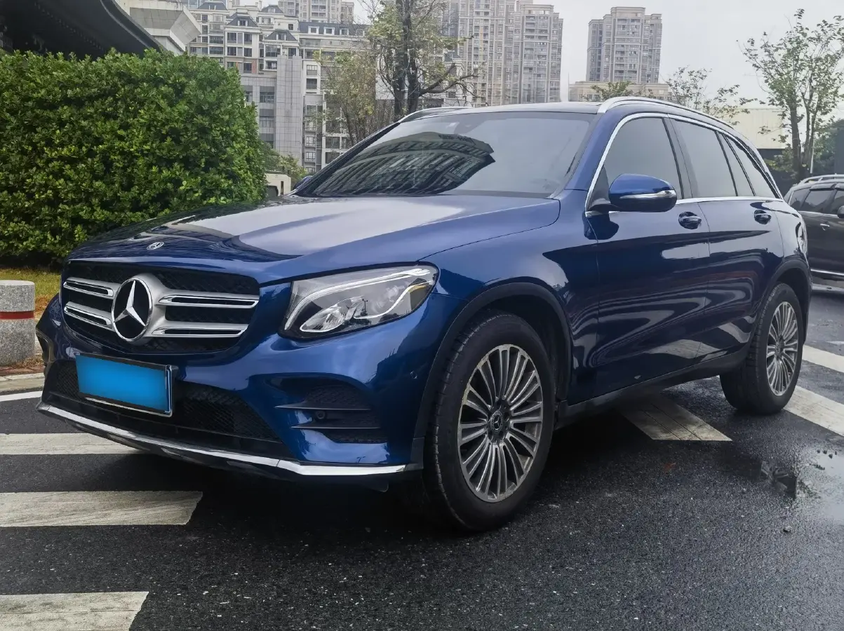 2017 Mercedes-Benz GLC Class 2.0T 211HP L4 9AT