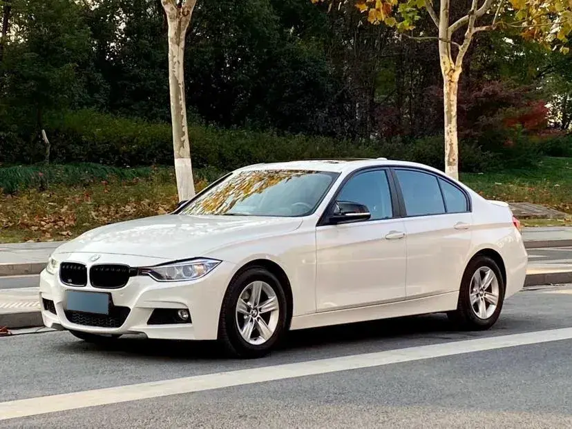2014 BMW 3 Series 2.0T 184HP L4 8AT