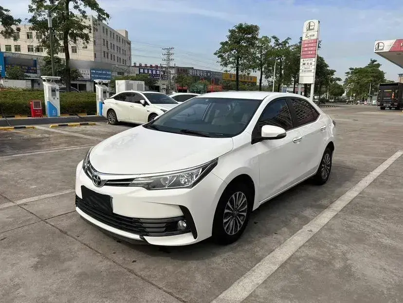 2021 Toyota Corolla 1.2T 116HP L4 CVT