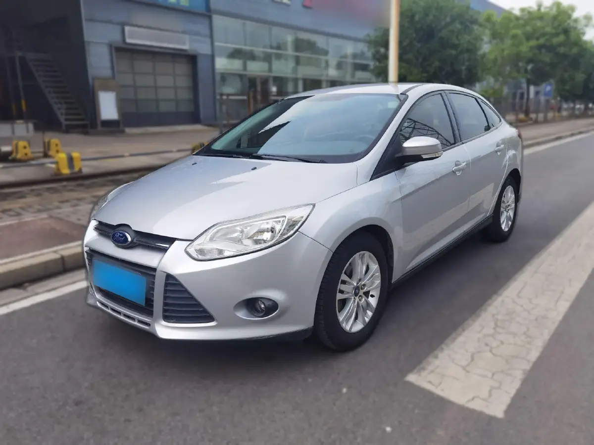 2012 Ford Focus 1.6L 125HP L4 6DCT