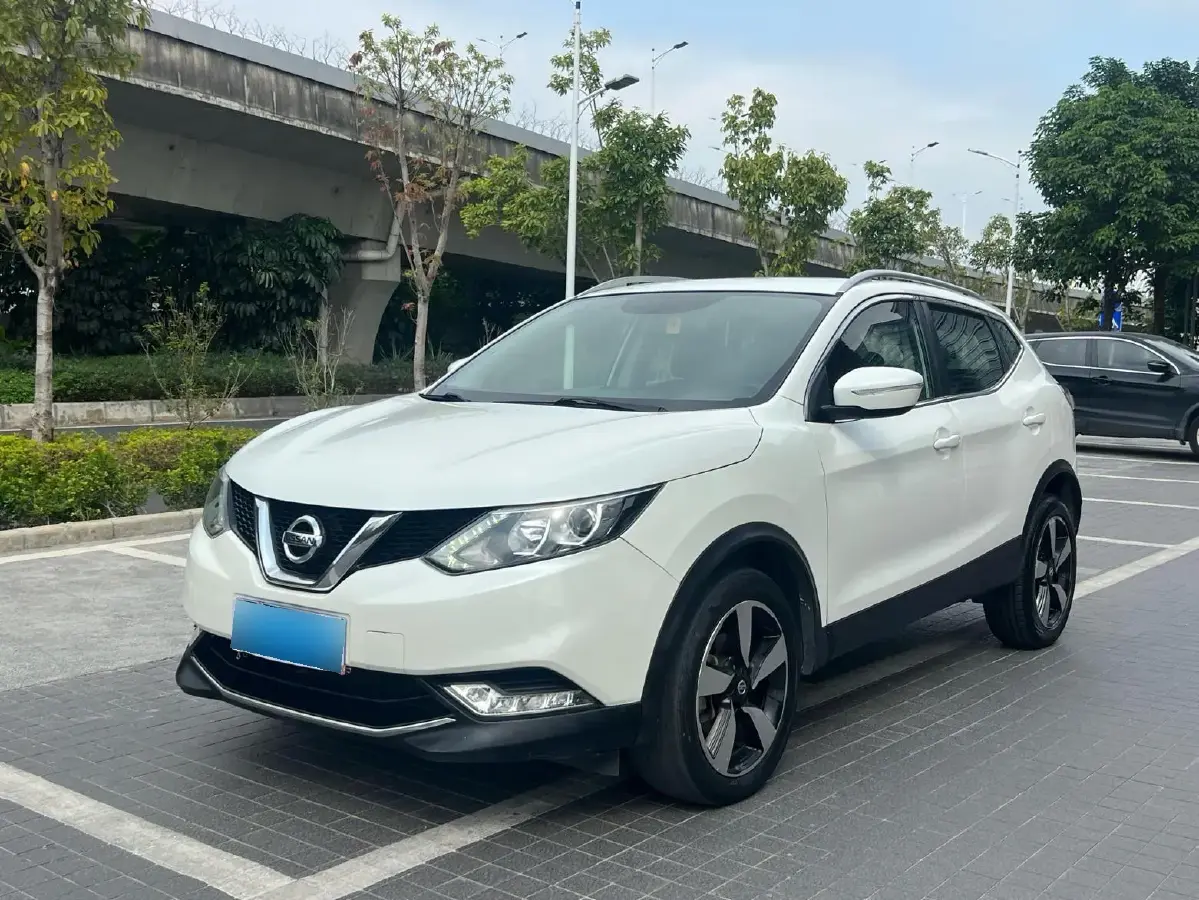2017 Nissan Qashqai 2.0L 150HP L4 CVT