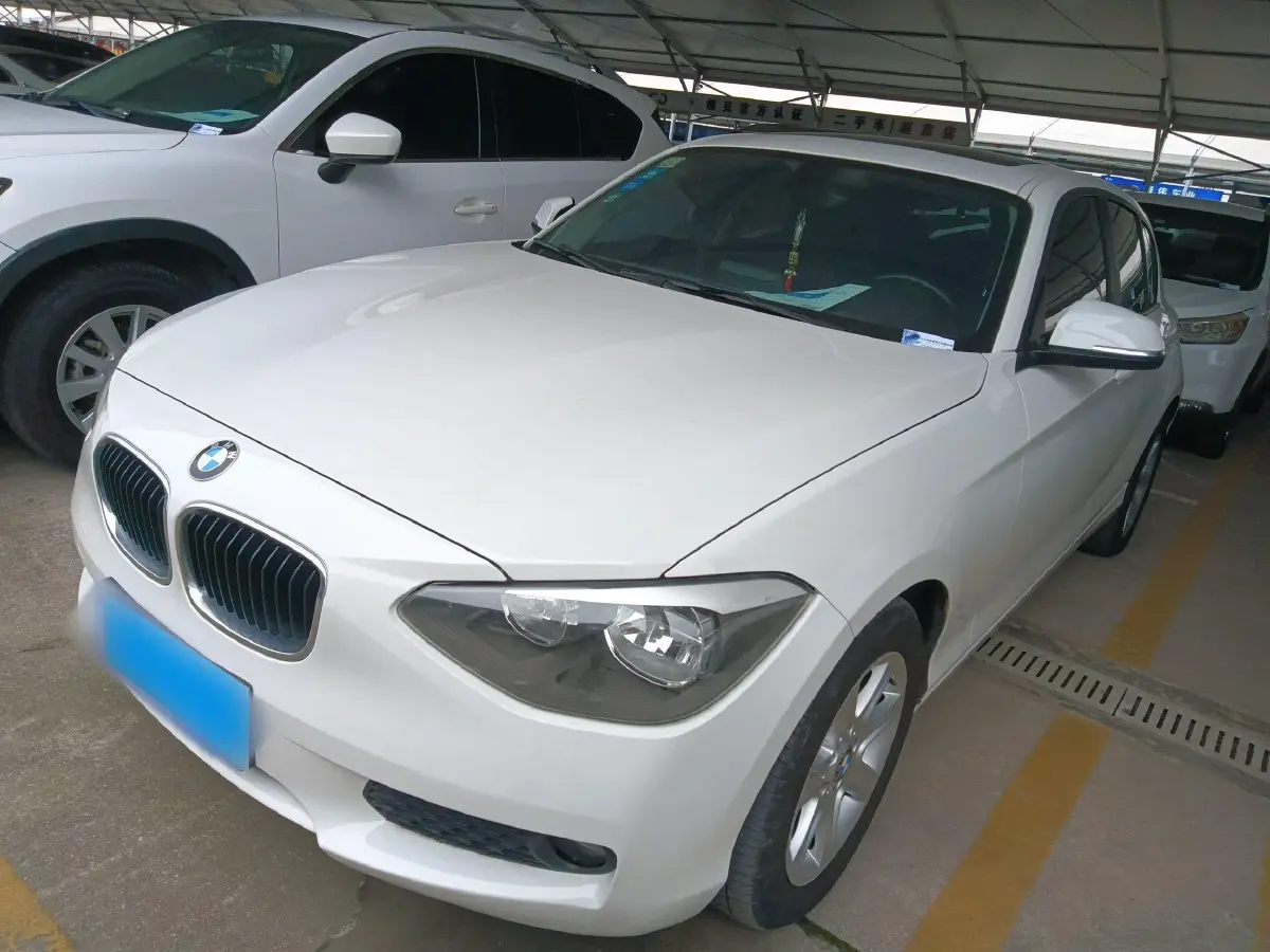 2013 BMW 1 Series 1.6T 136HP L4 8AT
