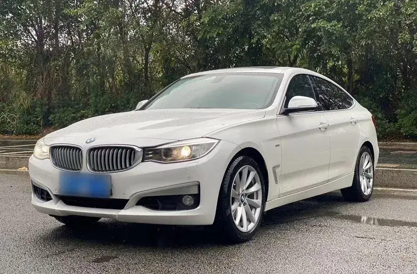 2021 BMW 5 Series 2.0T 252HP L4 8AT