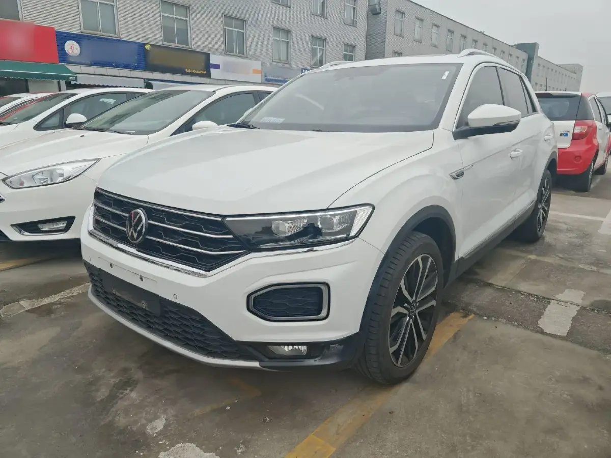 2022 Volkswagen T-Roc 1.4T 150HP L4 7DCT