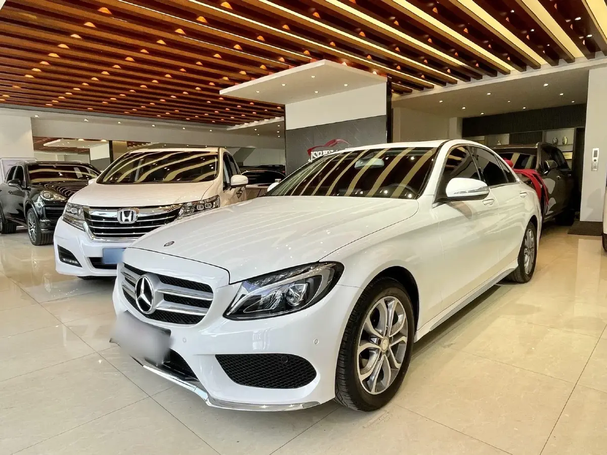 2015 Mercedes-Benz C Class 1.6T 156HP L4 7AT
