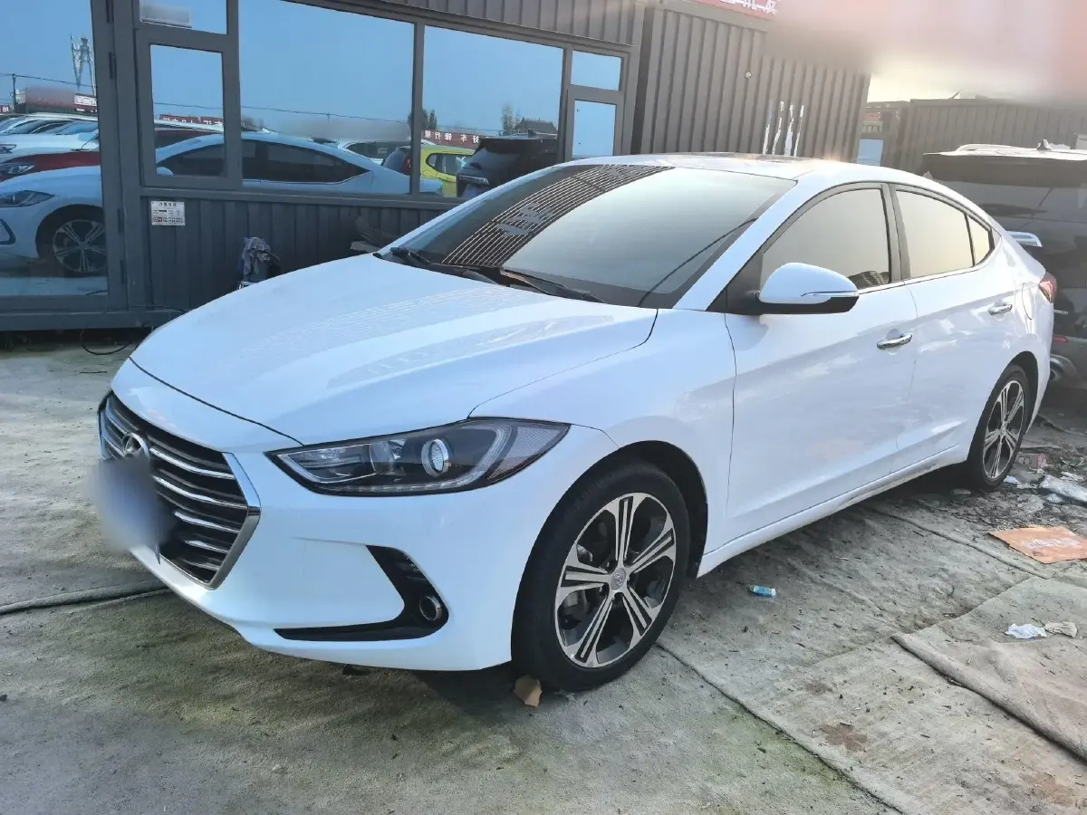 2018 Hyundai Elantra 1.4T 130HP L4 7DCT