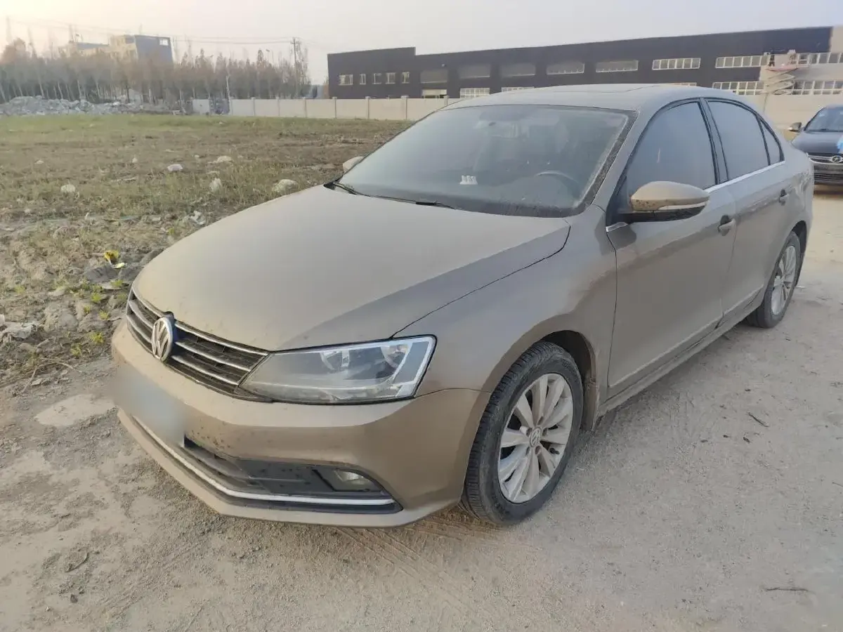 2015 Volkswagen Sagitar 1.6L 110HP L4 6AT
