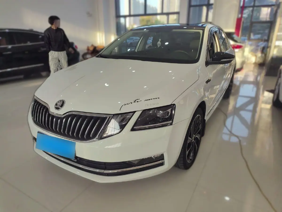 2018 Skoda Octavia 1.4T 150HP L4 7DCT