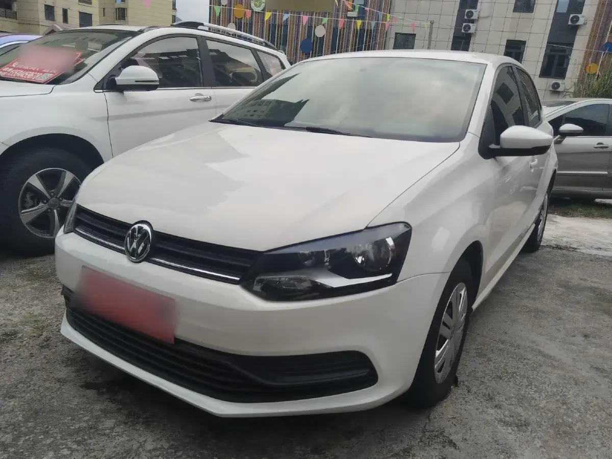 2016 Volkswagen Polo 1.4L 90HP L4 5MT