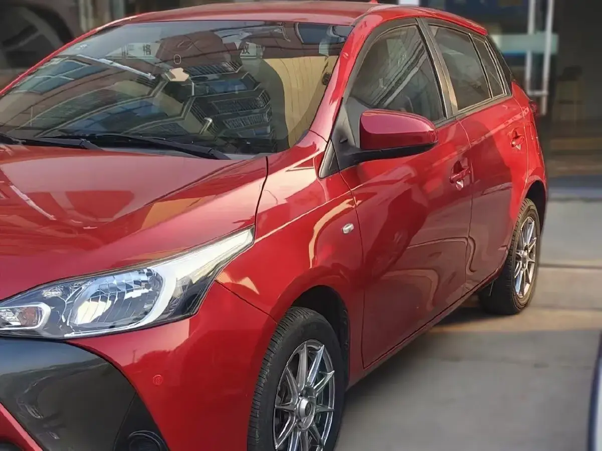 2019 Toyota Yaris L 1.5L 110HP L4 CVT