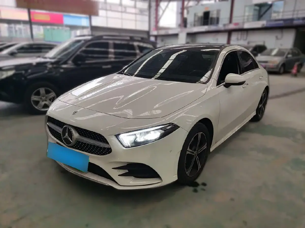 2022 Mercedes-Benz A Class 1.3T 163HP L4 7DCT