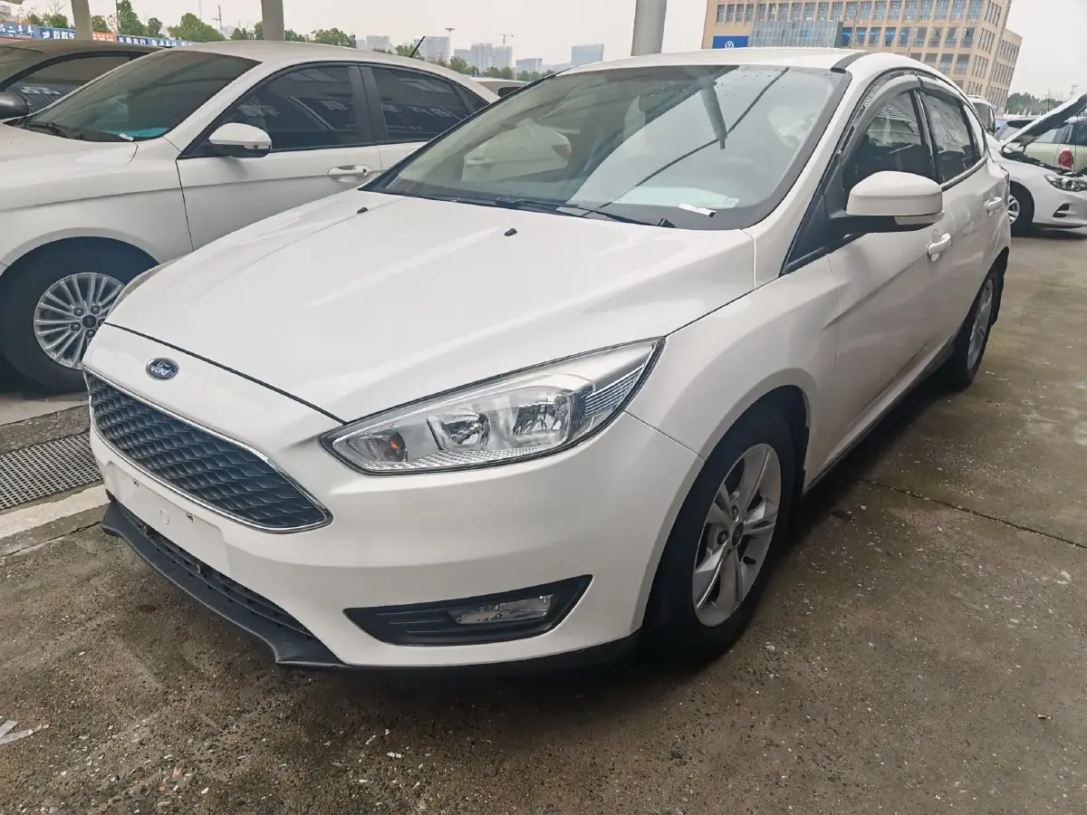 2018 Ford Focus 1.6L 125HP L4 6DCT