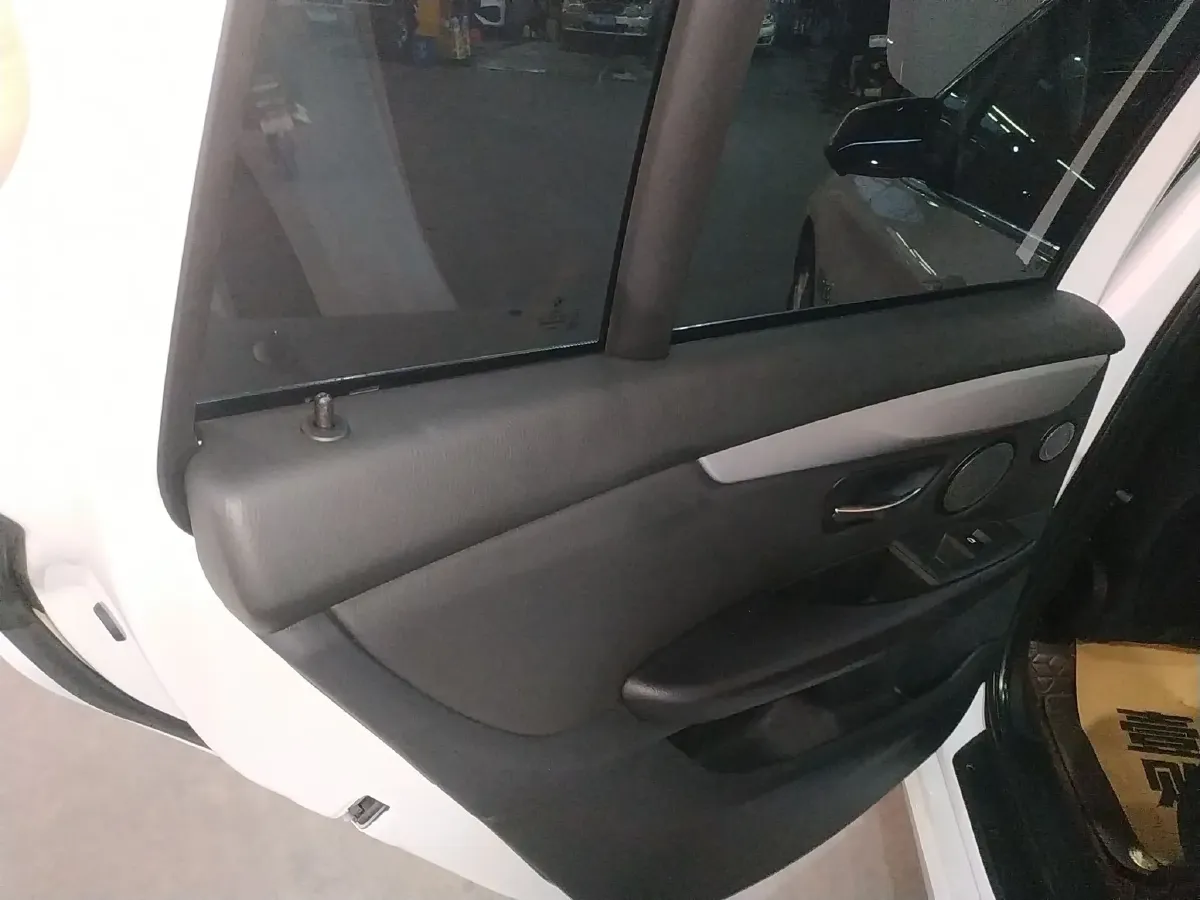 2019 BMW 2 Series SUV 1.5T 140HP L3 7DCT,autocango,china used car exporter,china ev exporter,chinese used car exporter,chinese used ev exporter