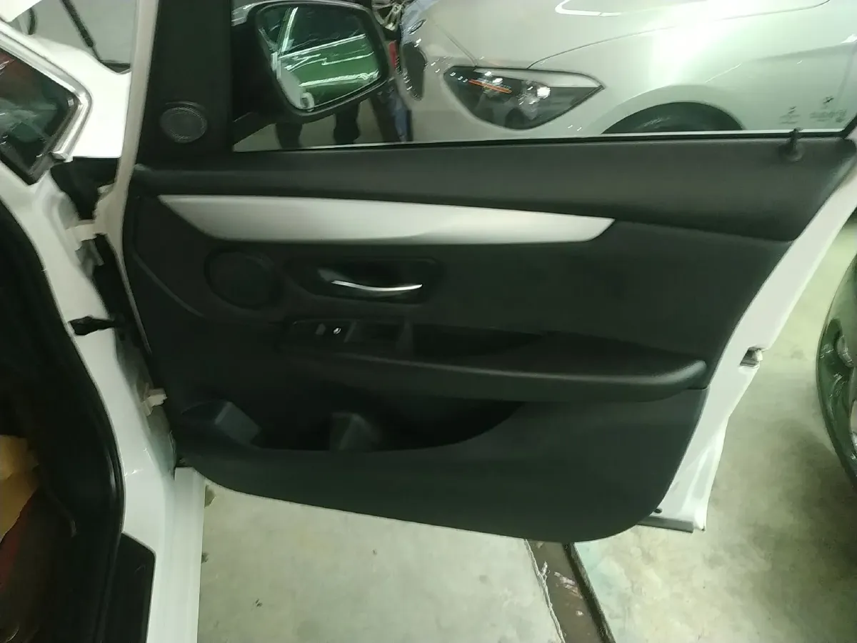 2019 BMW 2 Series SUV 1.5T 140HP L3 7DCT,autocango,china used car exporter,china ev exporter,chinese used car exporter,chinese used ev exporter