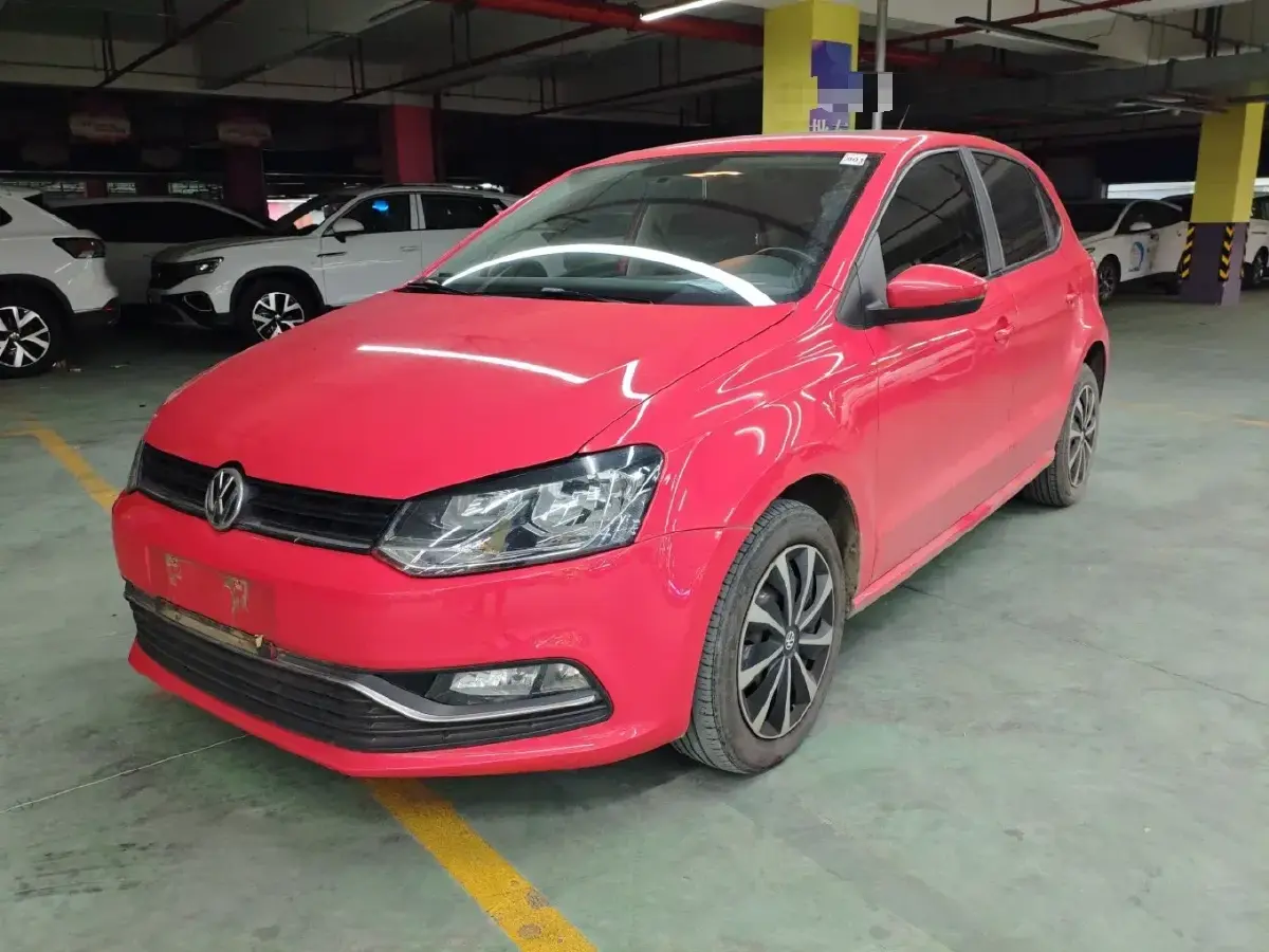 2016 Volkswagen Polo 1.6L 110HP L4 6AT