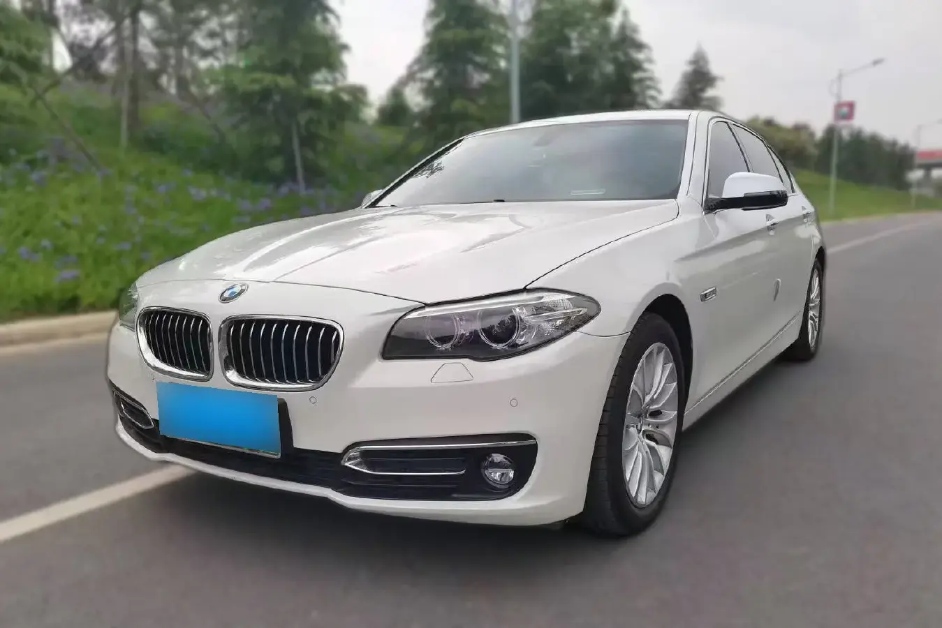 2017 BMW 5 Series 2.0T 218HP L4 8AT