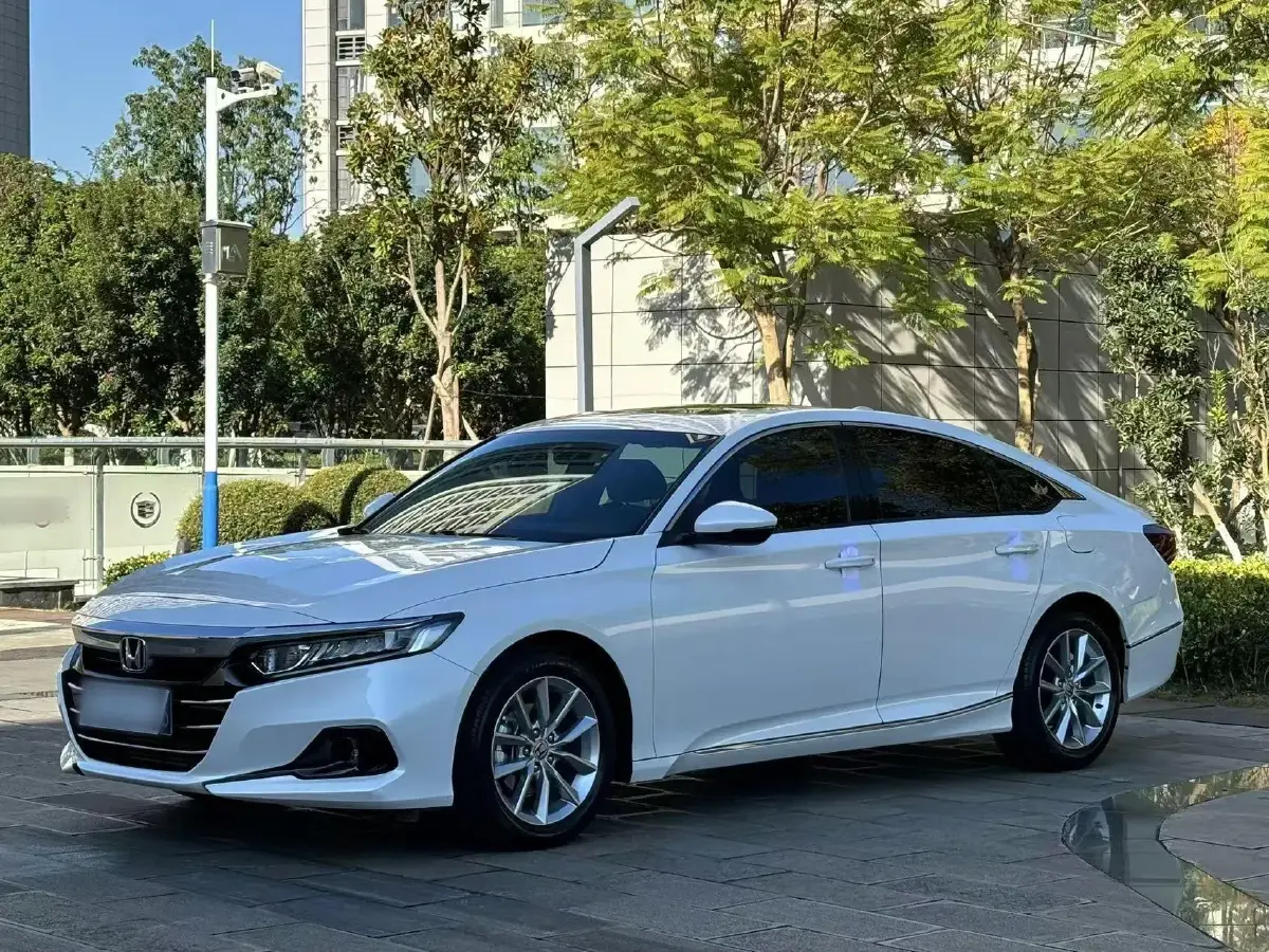 2022 Honda Accord 1.5T 194HP L4 CVT