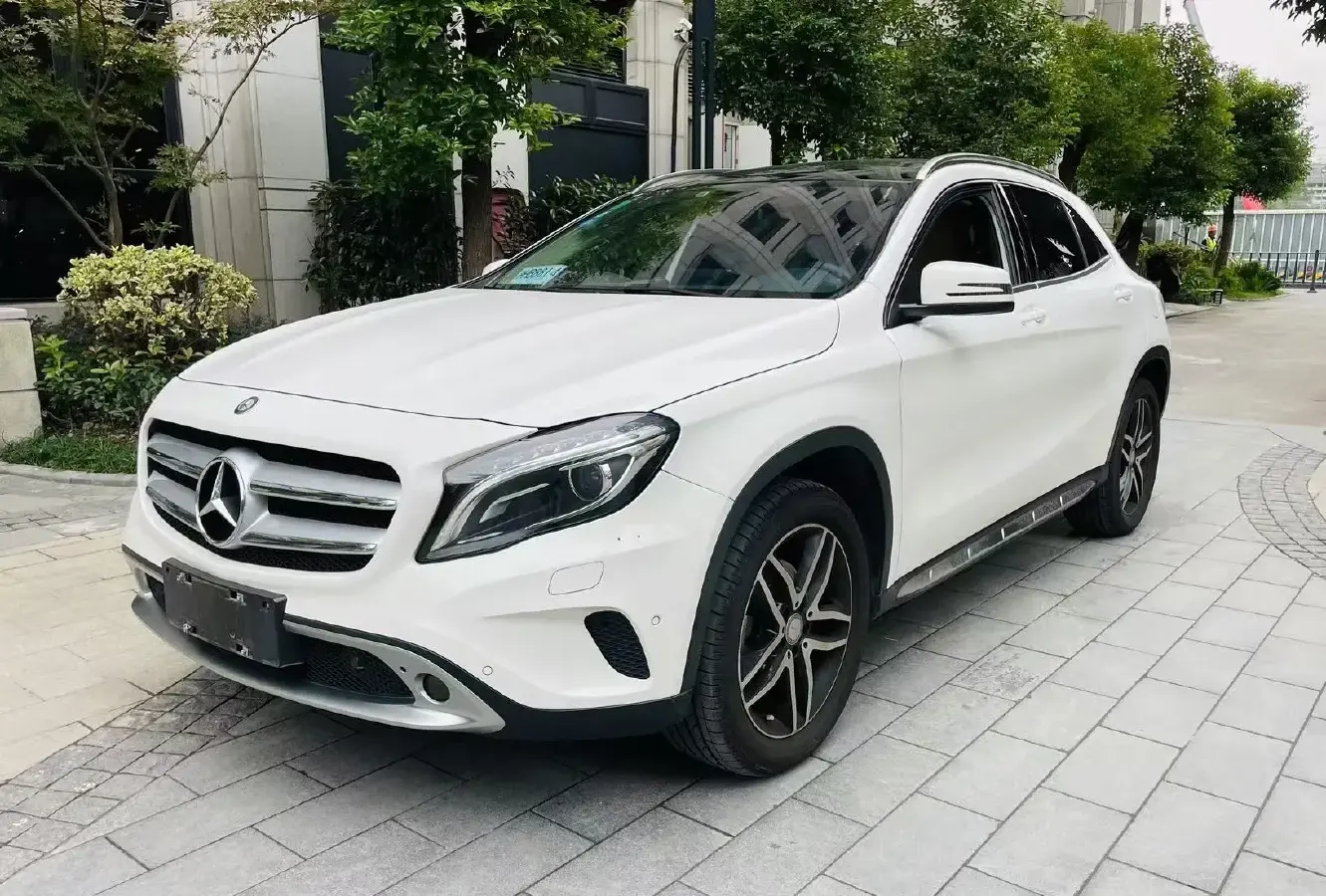 2016 Mercedes-Benz GLA Class 2.0T 184HP L4 7DCT