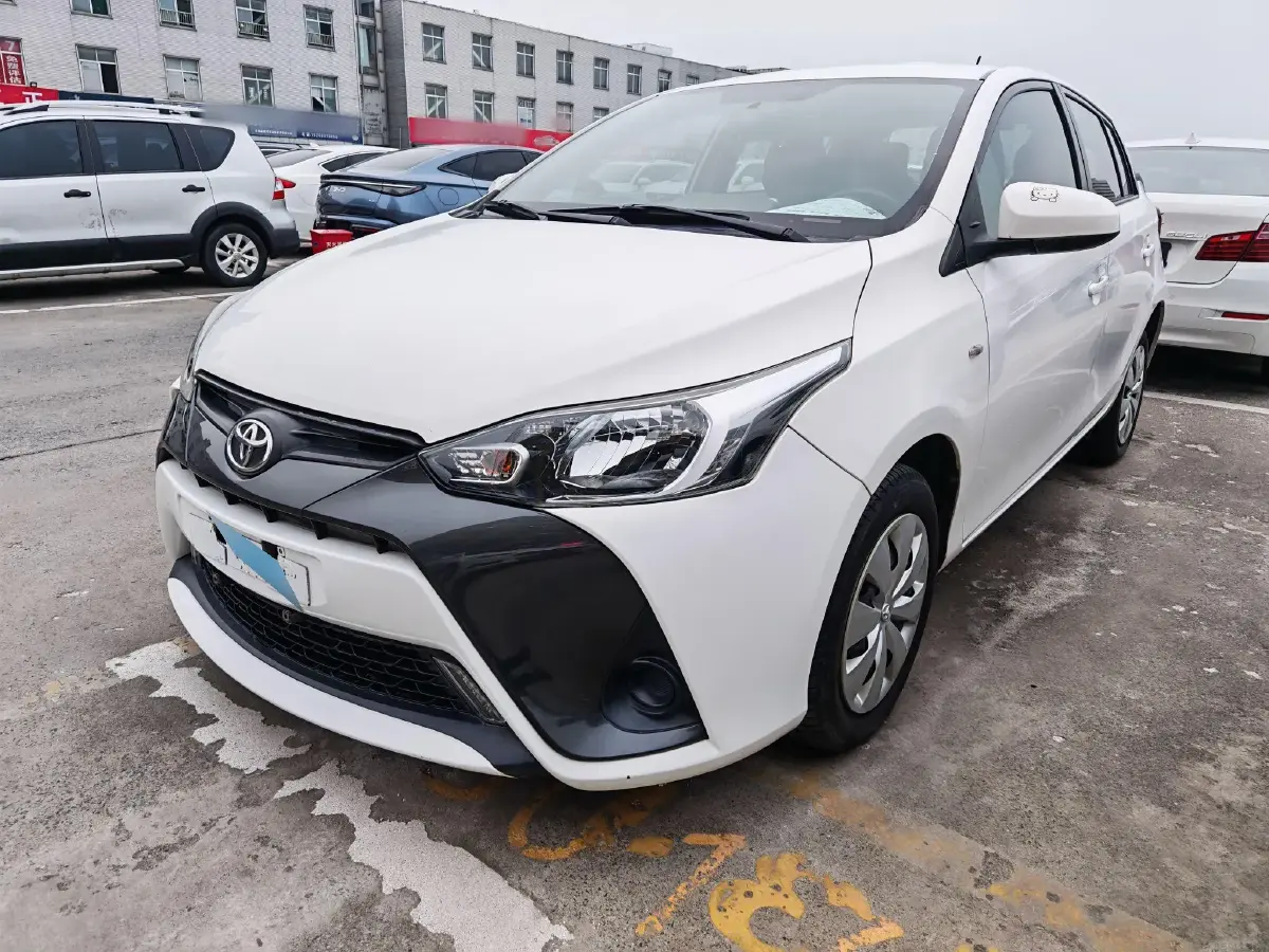 2016 Toyota Yaris L 1.5L 107HP L4 CVT