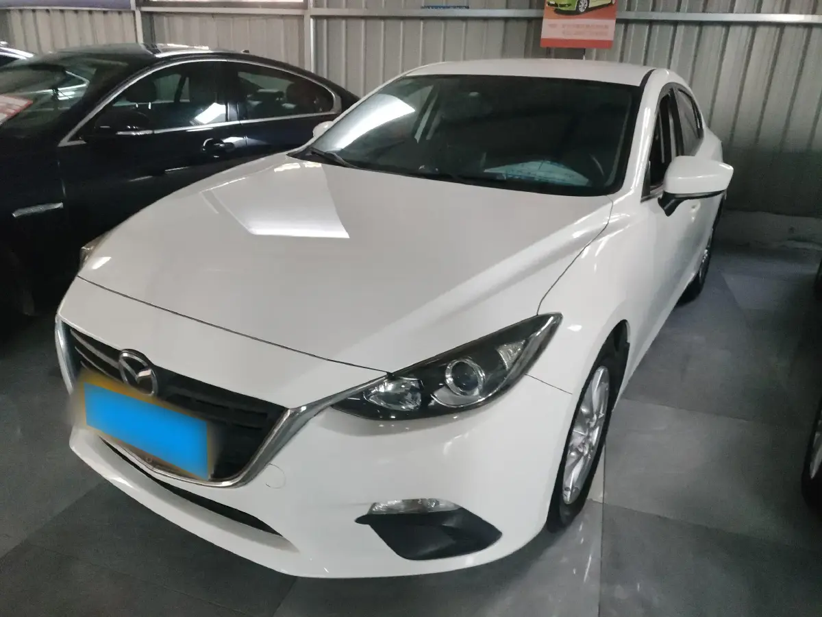 2014 Mazda 3 Axela 1.5L 117HP L4 6AT
