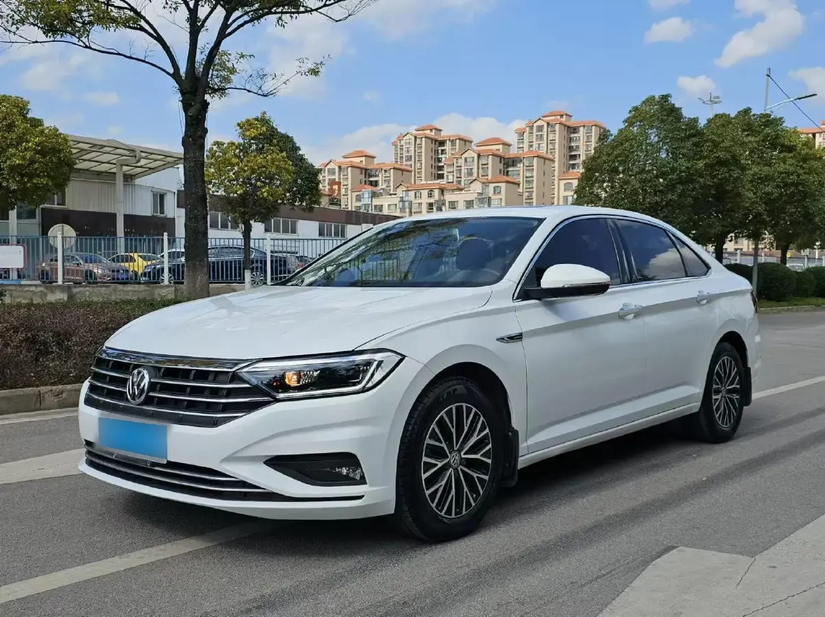 2021 Volkswagen Sagitar 1.4T 150HP L4 7DCT