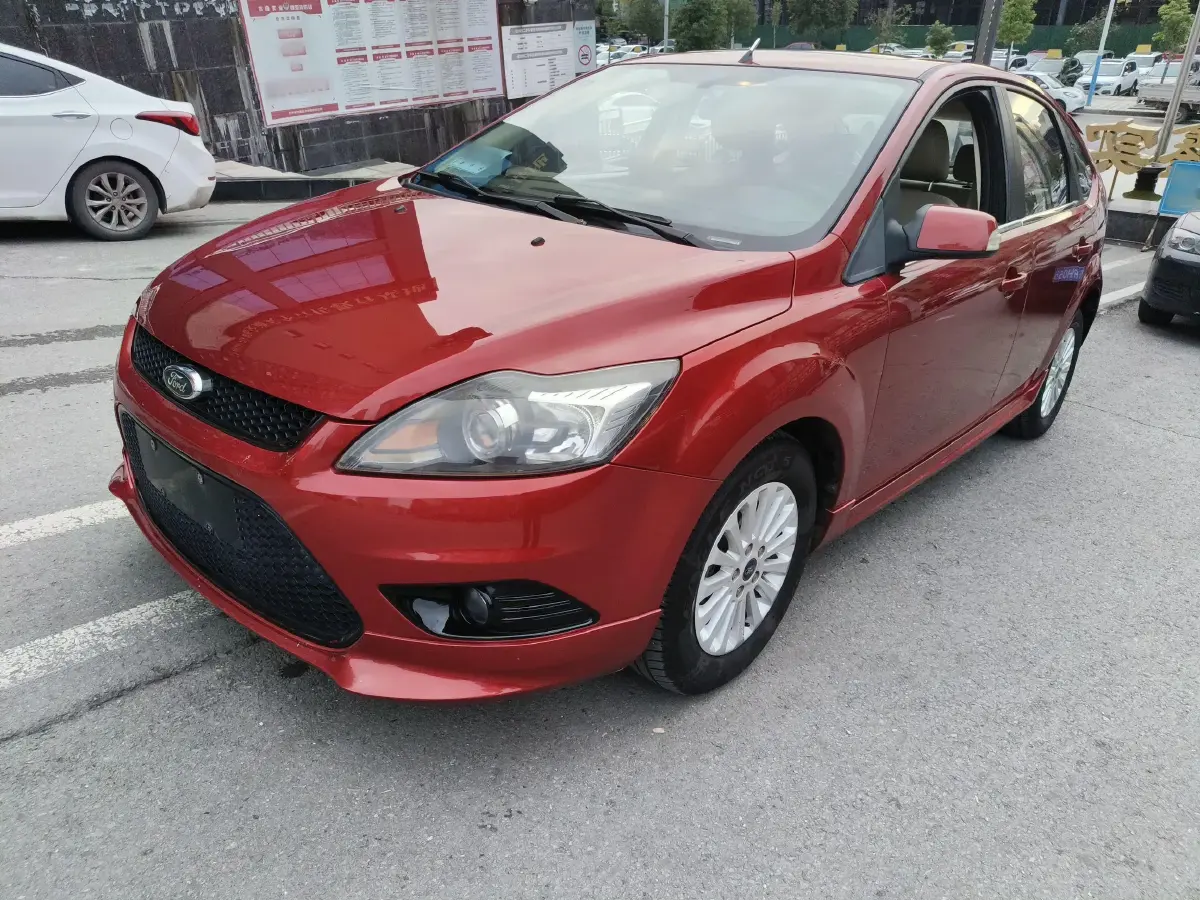 2013 Ford Focus 1.8L 124HP L4 4AT