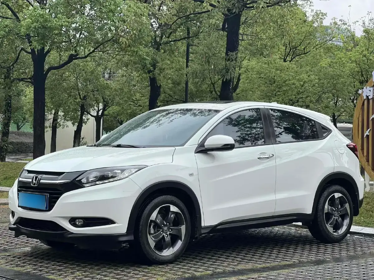 2017 Honda Vezel 1.8L 136HP L4 CVT