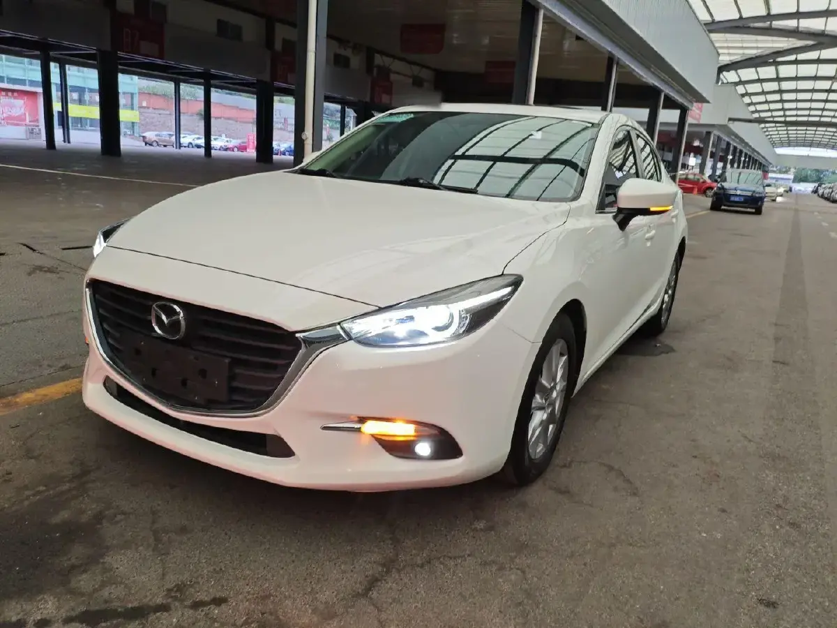 2017 Mazda 3 Axela 1.5L 117HP L4 6AT
