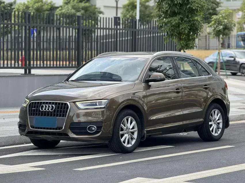 2012 Audi Q3 2.0T 170HP L4 7DCT
