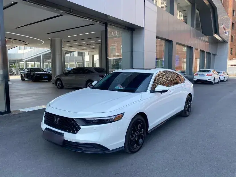 2023 Honda Accord 1.5T 192HP L4 CVT