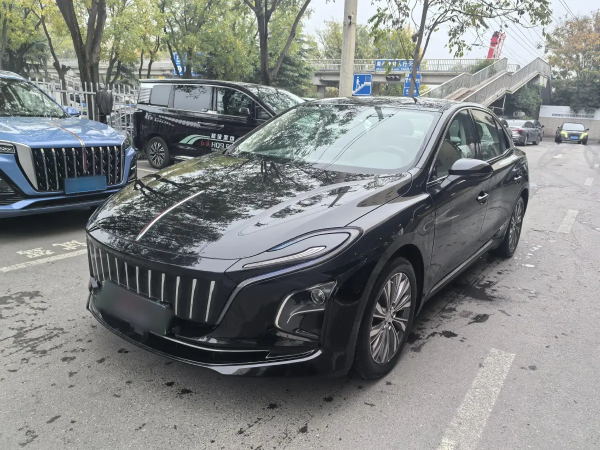 2022 HongQi E-QM5 BEV 54KWH