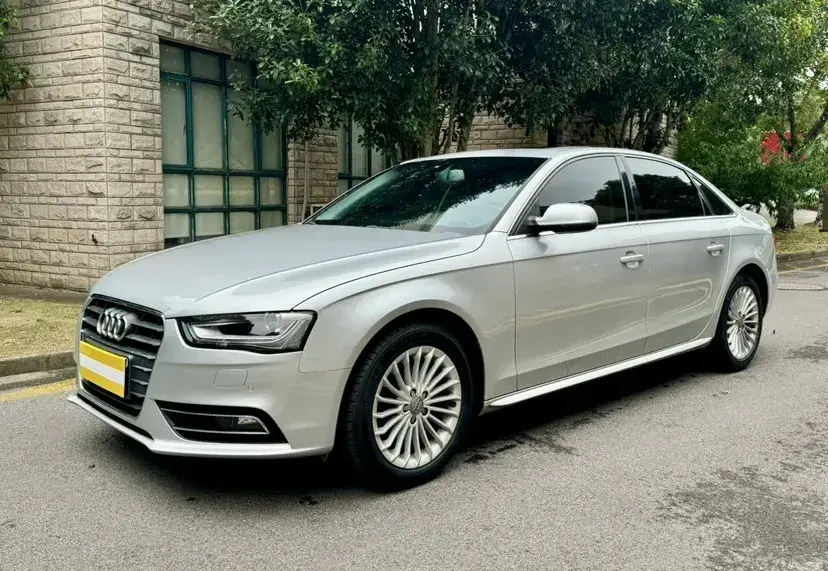 2013 Audi A4L 2.0T 180HP L4 CVT
