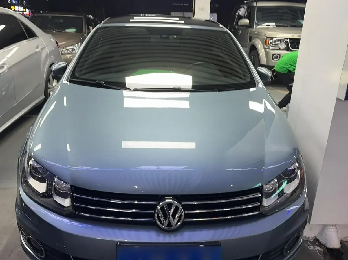 2011 Volkswagen Eos 2.0T 211HP L4 6DCT,autocango,china used car exporter,china ev exporter,chinese used car exporter,chinese used ev exporter