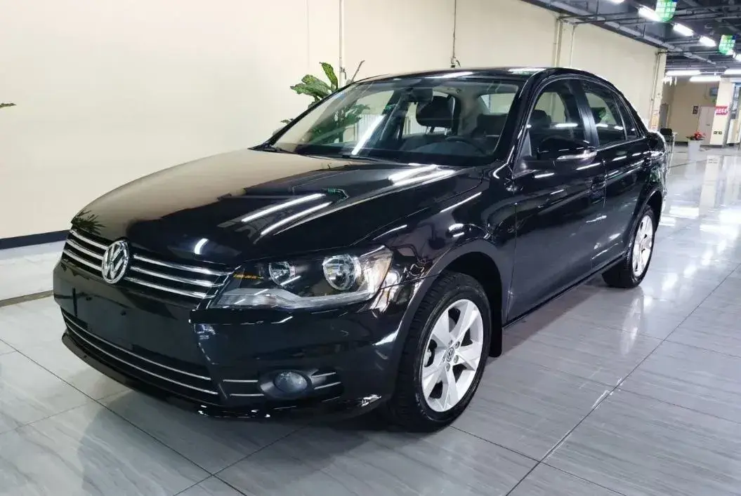 2013 Volkswagen Bora 1.6L 105HP L4 6AT