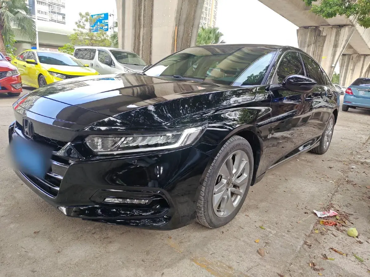 2018 Honda Accord 1.5T 194HP L4 CVT