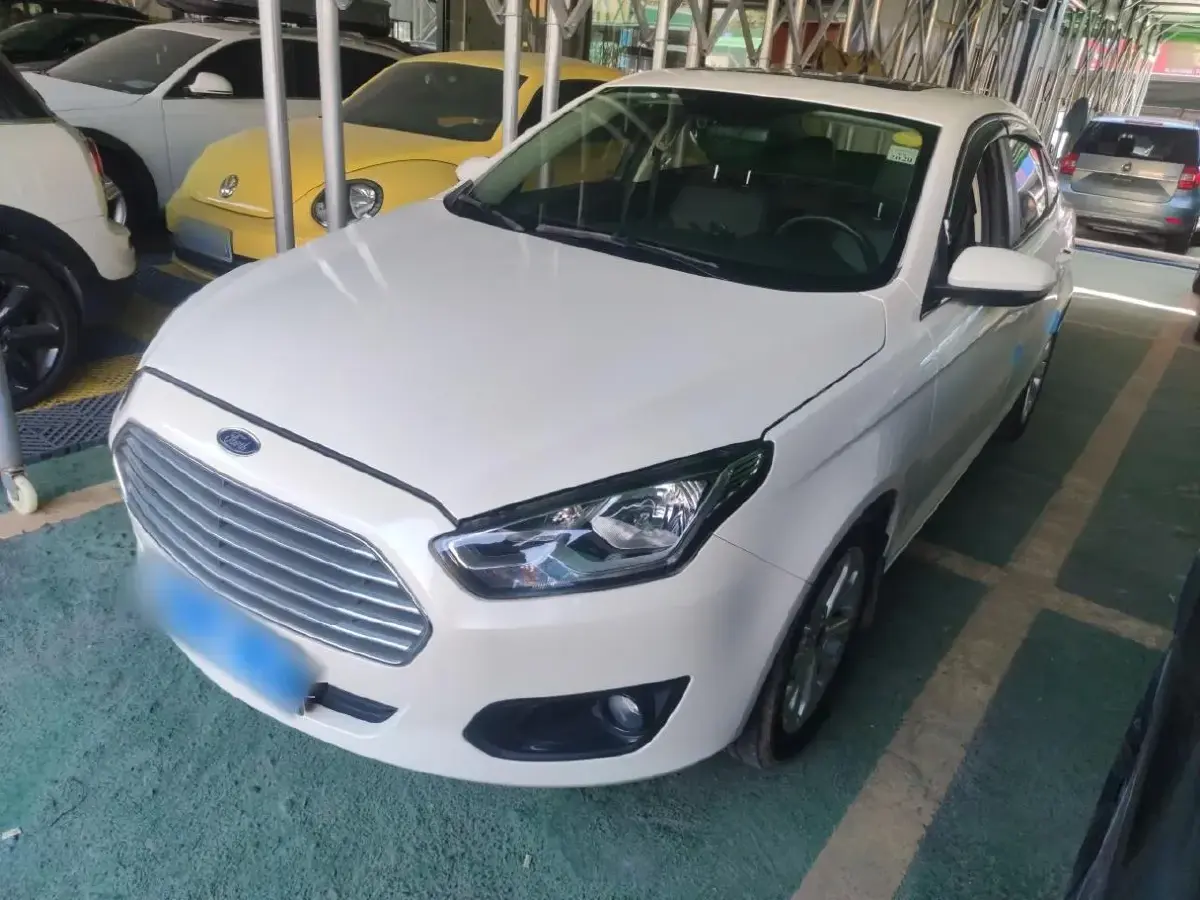 2017 Ford Escort 1.5L 113HP L4 6AT