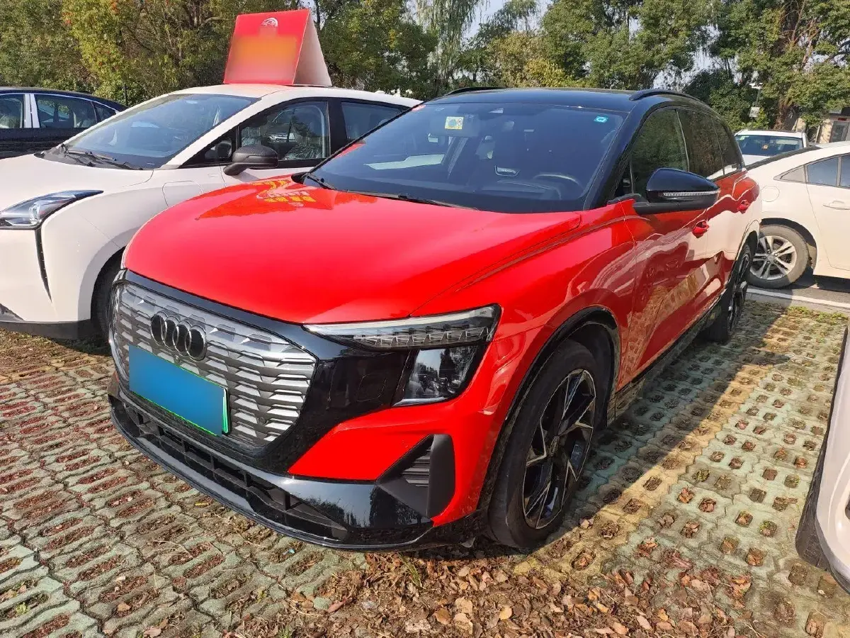 2022 Audi Q5 e-tron BEV 83.4KWH