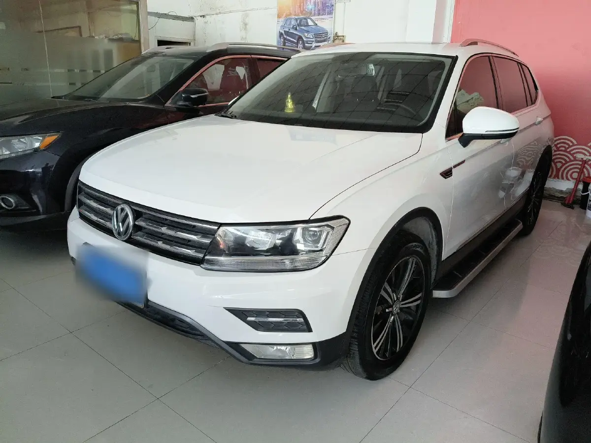 2018 Volkswagen Tiguan L 2.0T 186HP L4 7DCT