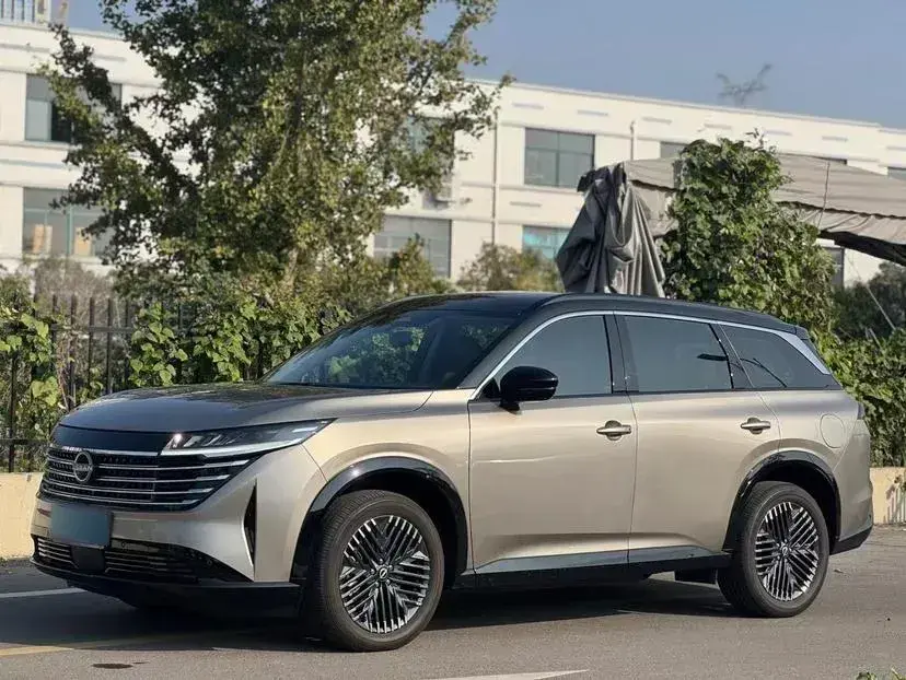 2024 Nissan Pathfinder 2.0T 252HP L4 9AT