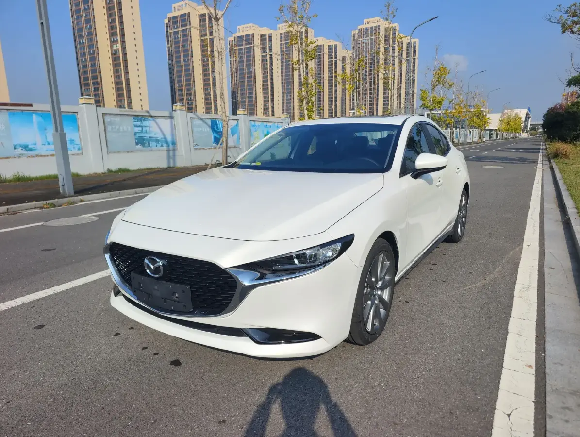 2023 Mazda 3 Axela 2.0L 158HP L4 6AT