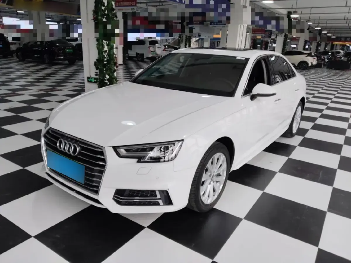 2019 Audi A4L 2.0T 190HP L4 7DCT