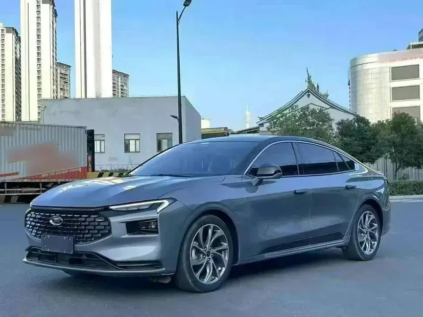 2022 Ford Mondeo 2.0T 238HP L4 8AT