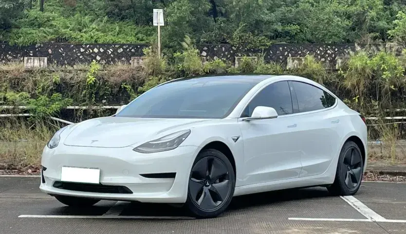 2019 Tesla Model 3 BEV 60KWH