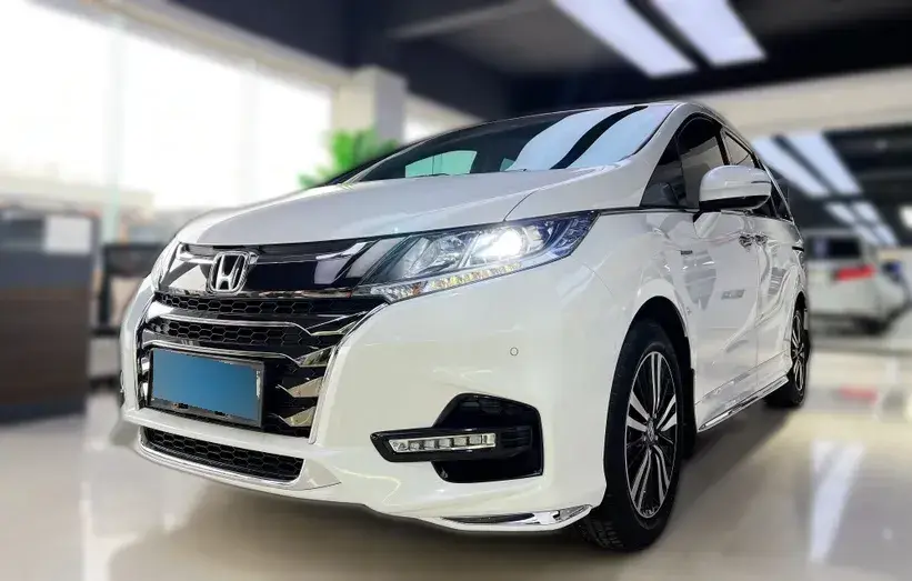 2021 Honda Odyssey 2.0L 146HP L4 E-CVT Hybrid