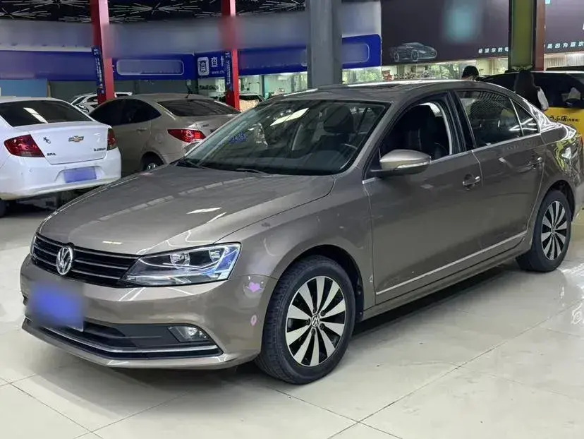 2018 Volkswagen Sagitar 1.6L 110HP L4 6AT