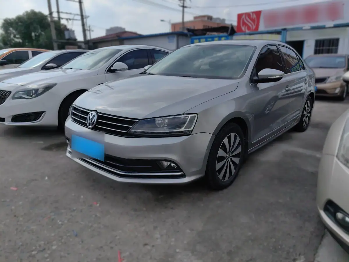 2017 Volkswagen Sagitar 1.6L 110HP L4 6AT