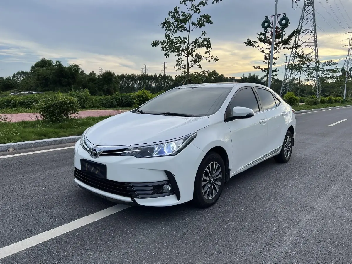2017 Toyota Corolla 1.2T 116HP L4 CVT