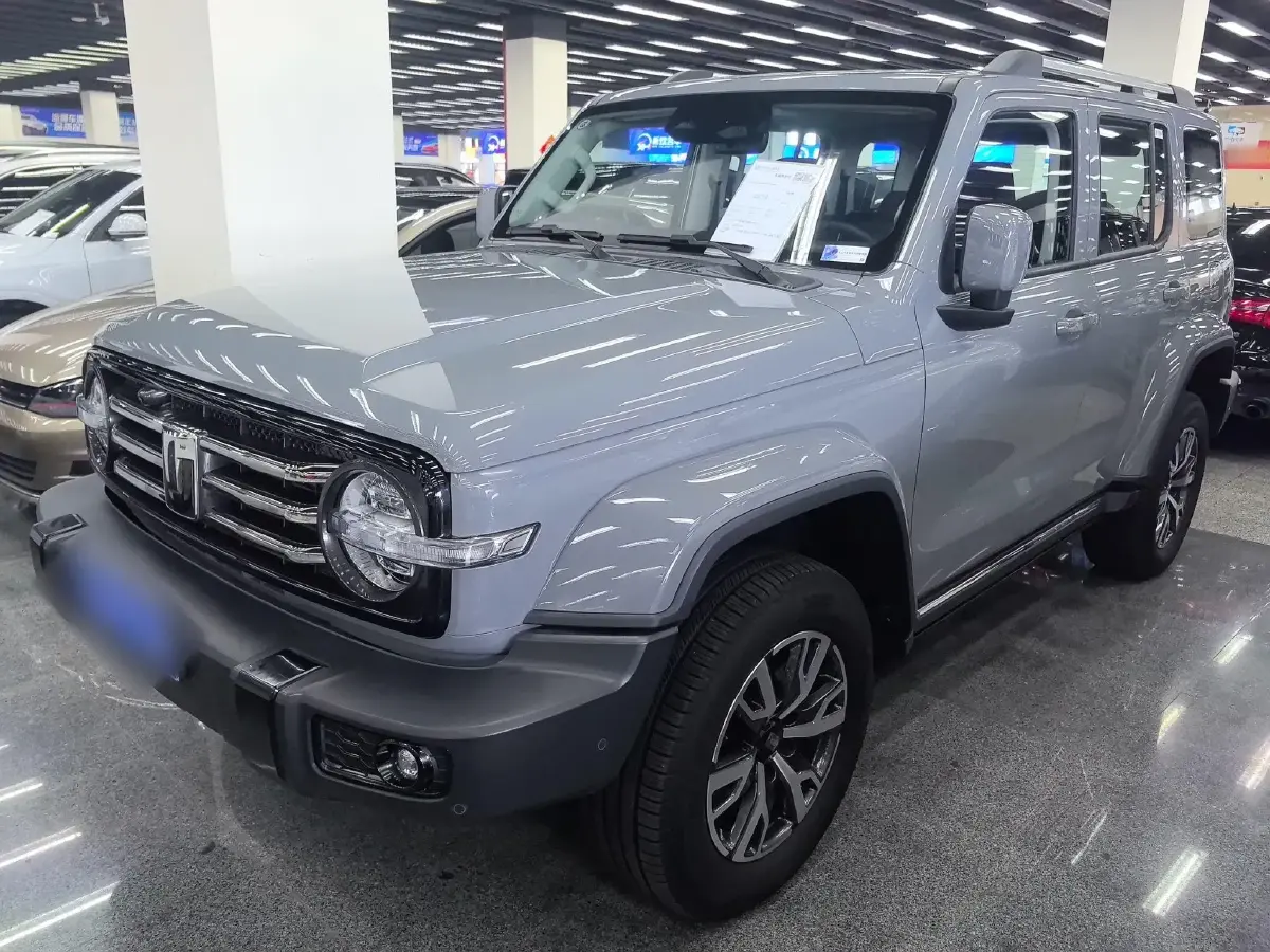 2024 Tank 300 2.0T 252HP L4 9AT